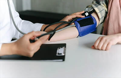 高血压规范化护理论文